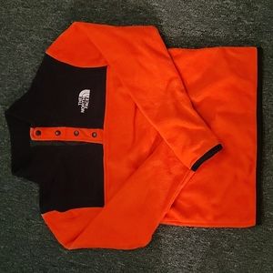 The North Face - Youth 7/8 Orange Pullover (Sweater)